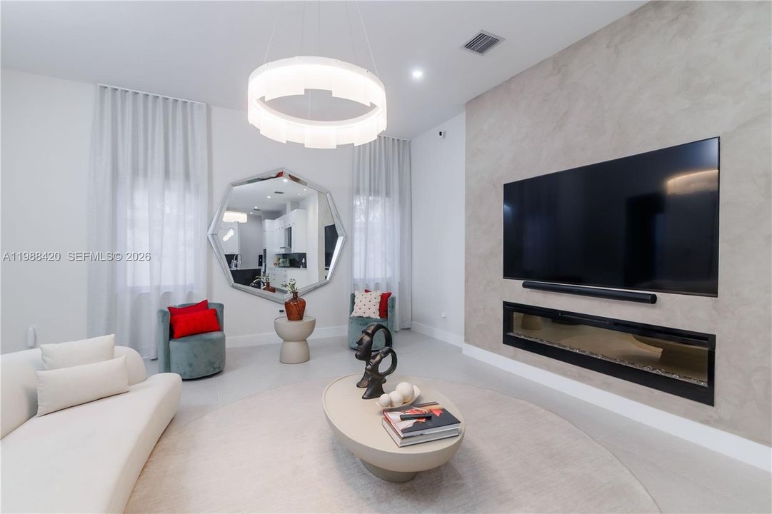 Vendido Recientemente: $1,850,000 (4 camas, 4 baños, 3714 Pies cuadrados)
