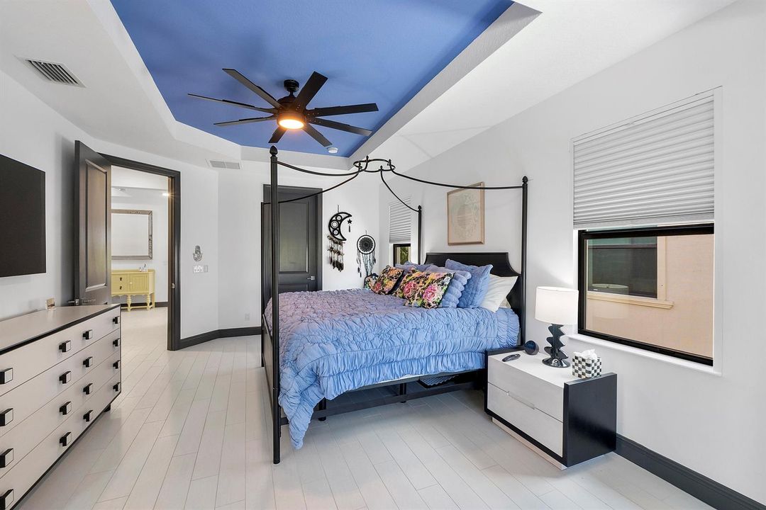 12095 S Baypoint Cir_052