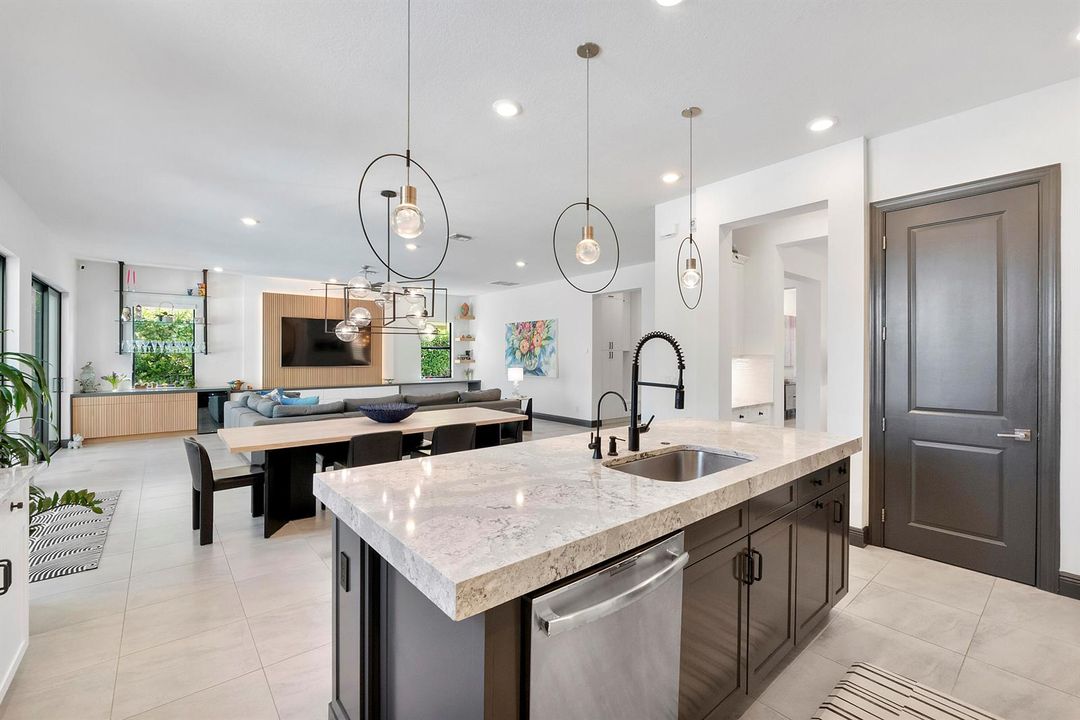 12095 S Baypoint Cir_038