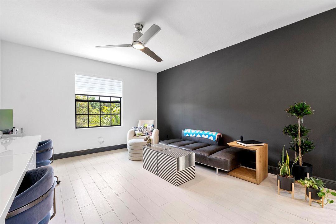 12095 S Baypoint Cir_073
