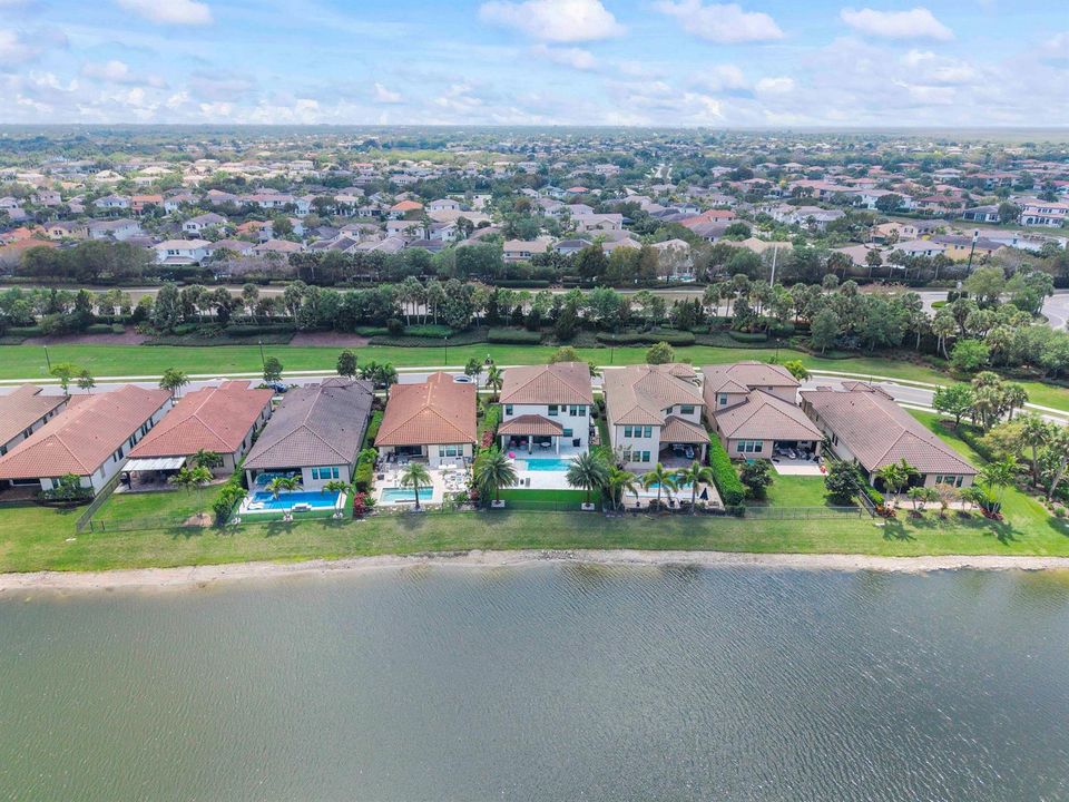 12095 S Baypoint Cir_010