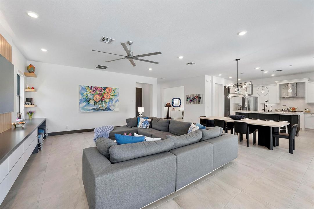 12095 S Baypoint Cir_049