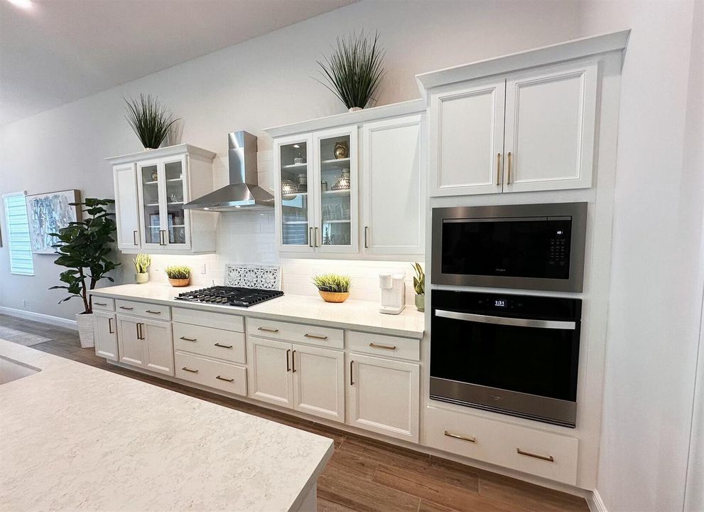 Gas Cooktop and wall oven