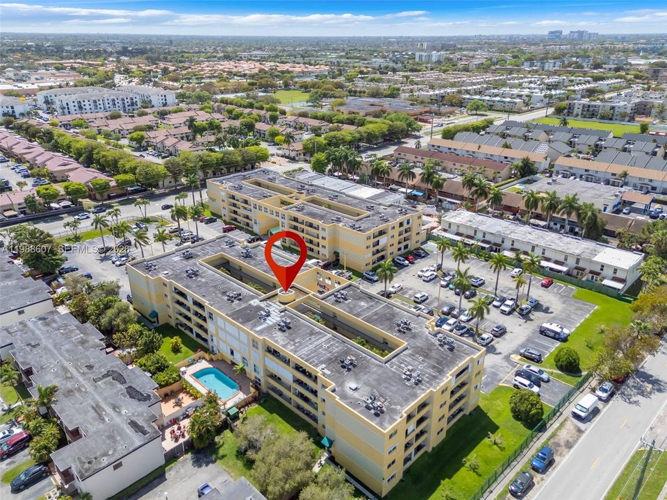 На продажу: $299,000 (2 спален, 2 ванн, 840 Квадратных фут)