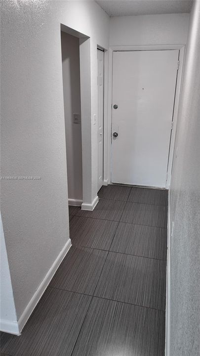 Activo con contrato: $1,900 (2 camas, 1 baños, 434568 Pies cuadrados)