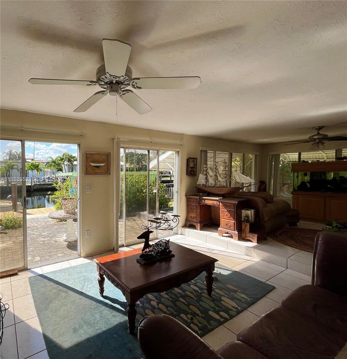 For Sale: $1,150,000 (2 beds, 2 baths, 1744 Square Feet)