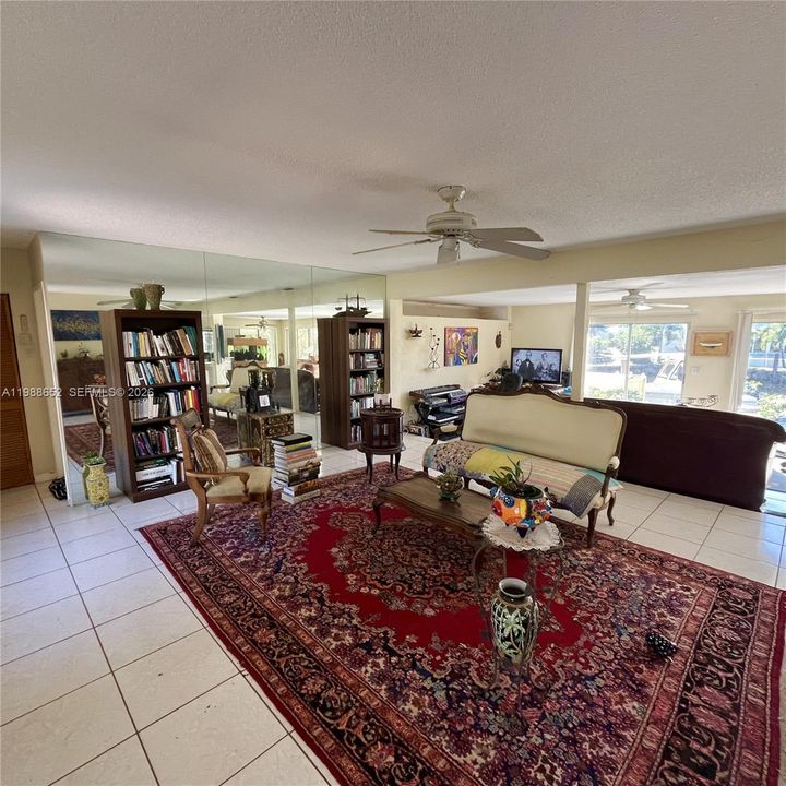 For Sale: $1,150,000 (2 beds, 2 baths, 1744 Square Feet)