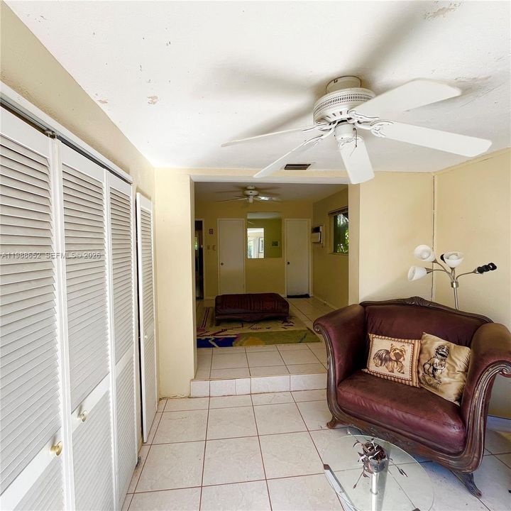For Sale: $1,150,000 (2 beds, 2 baths, 1744 Square Feet)