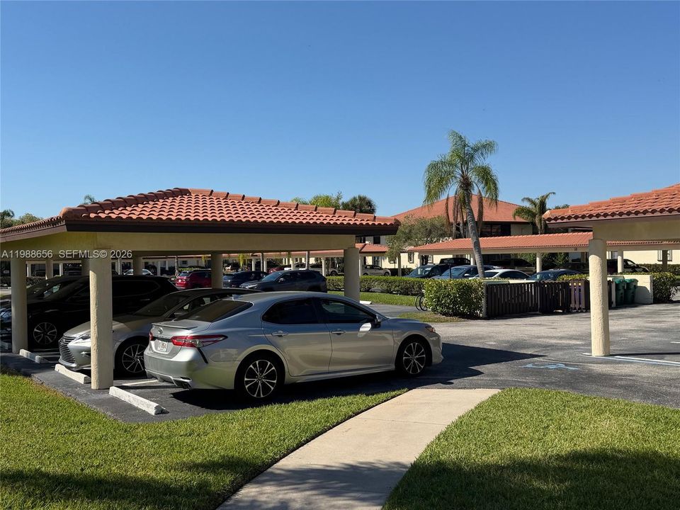 For Rent: $1,500 (1 beds, 1 baths, 697 Square Feet)