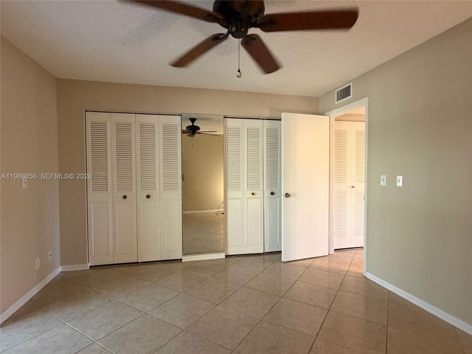 For Rent: $1,500 (1 beds, 1 baths, 697 Square Feet)
