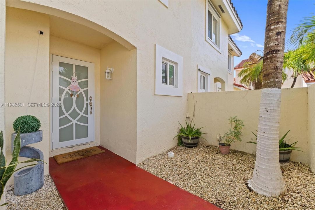 En Venta: $375,000 (3 camas, 2 baños, 1423 Pies cuadrados)