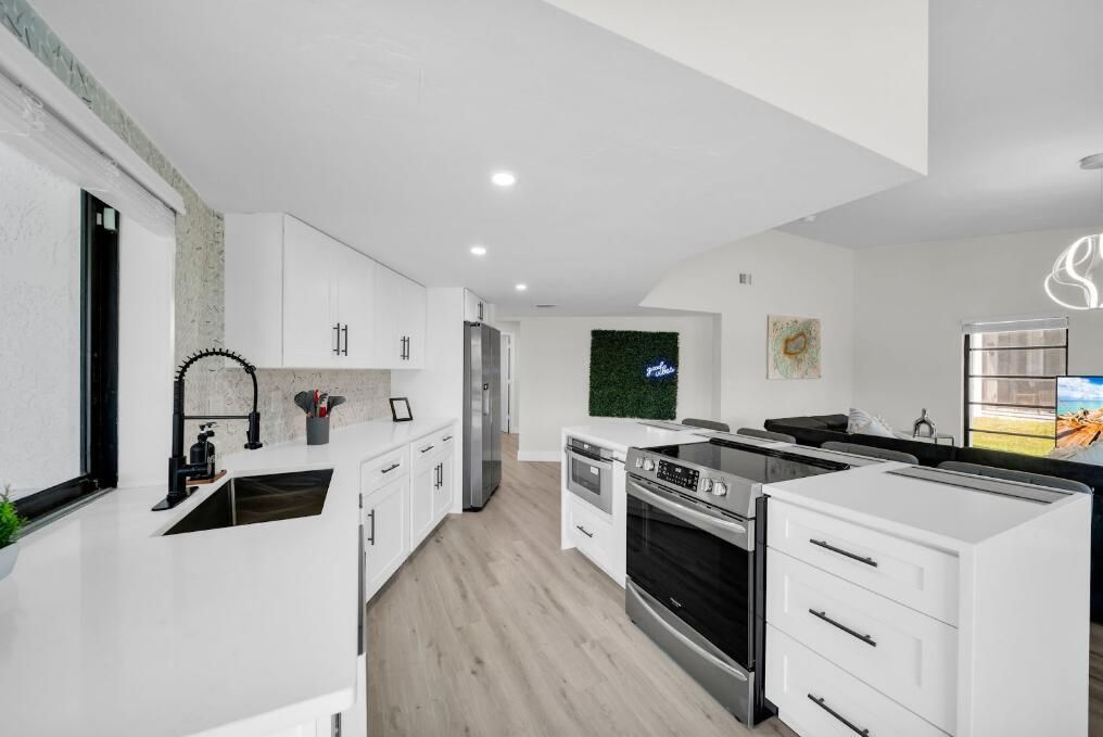 kitchencapecoral
