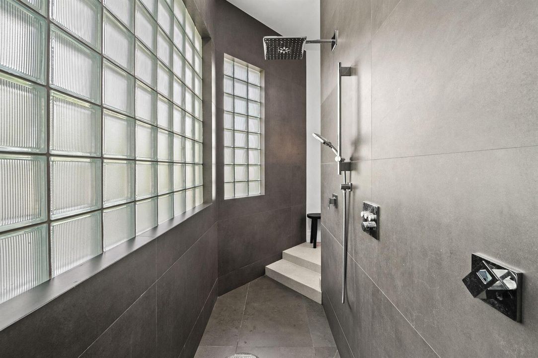 29-web-or-mls-13185-sw-44th-st