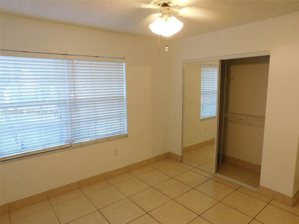 Recientemente alquilado: $2,950 (3 camas, 2 baños, 1452 Pies cuadrados)