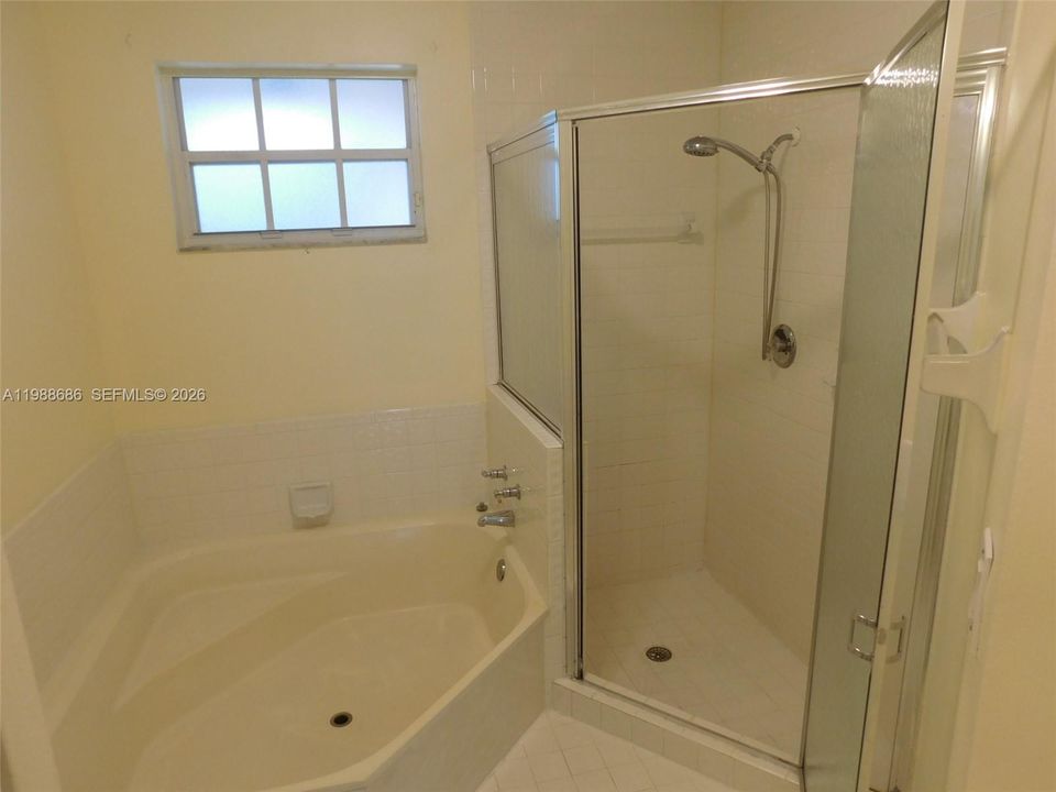 Recientemente alquilado: $2,950 (3 camas, 2 baños, 1452 Pies cuadrados)