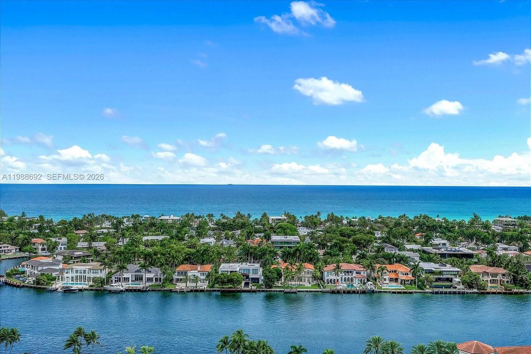 For Rent: $25,000 (3 beds, 4 baths, 2890 Square Feet)