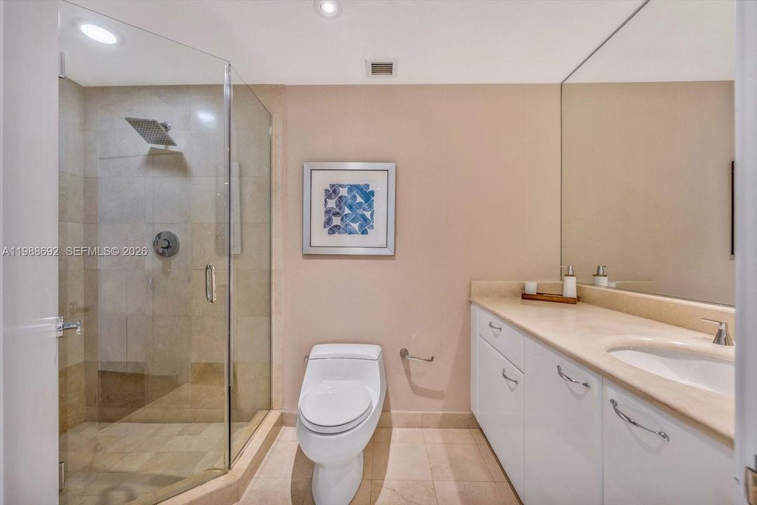 For Rent: $25,000 (3 beds, 4 baths, 2890 Square Feet)