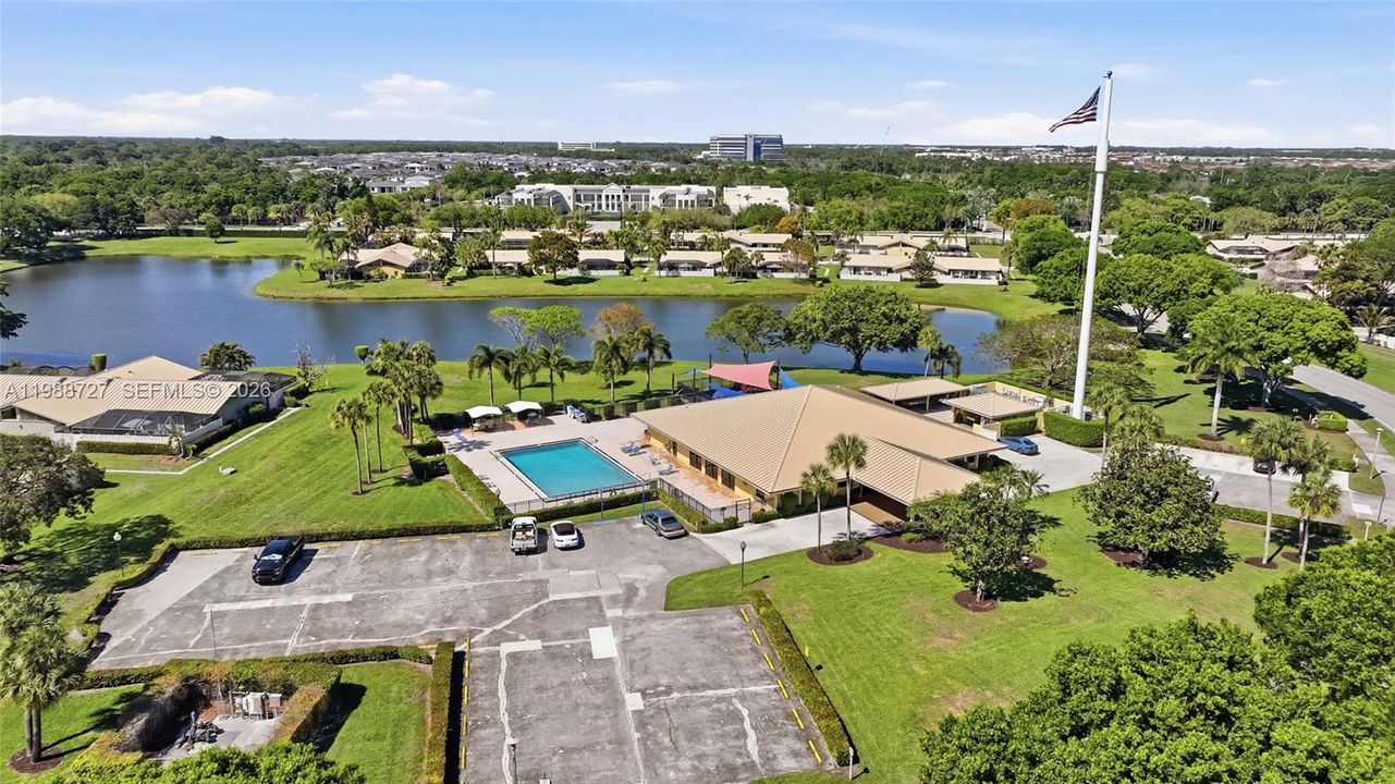 Vendido Recientemente: $354,888 (3 camas, 2 baños, 1276 Pies cuadrados)