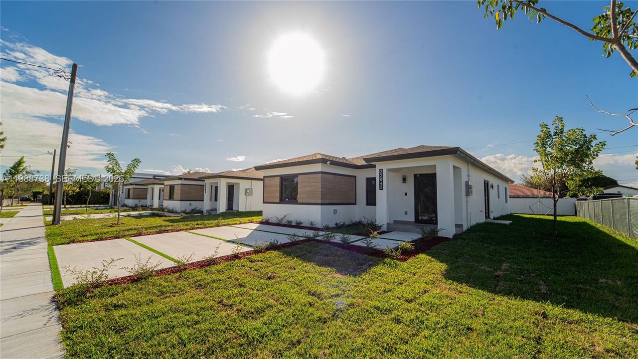 For Sale: $635,000 (4 beds, 2 baths, 1566 Square Feet)