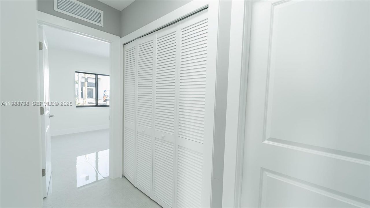 For Sale: $635,000 (4 beds, 2 baths, 1566 Square Feet)