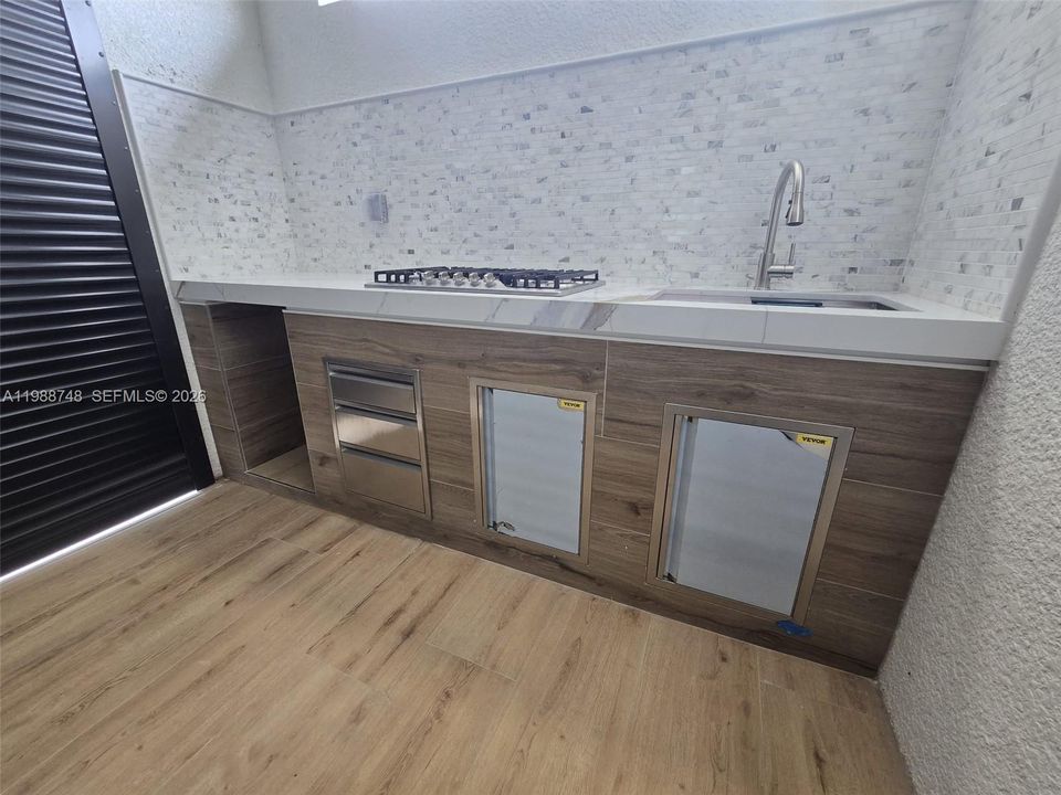 На продажу: $694,000 (4 спален, 4 ванн, 2907 Квадратных фут)