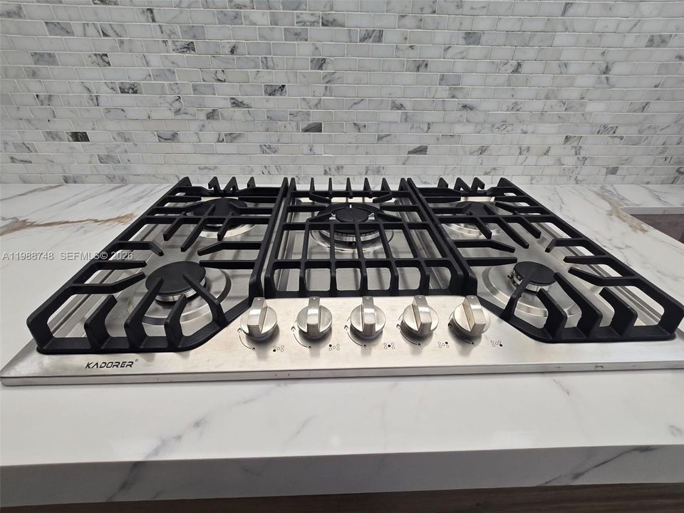 На продажу: $694,000 (4 спален, 4 ванн, 2907 Квадратных фут)