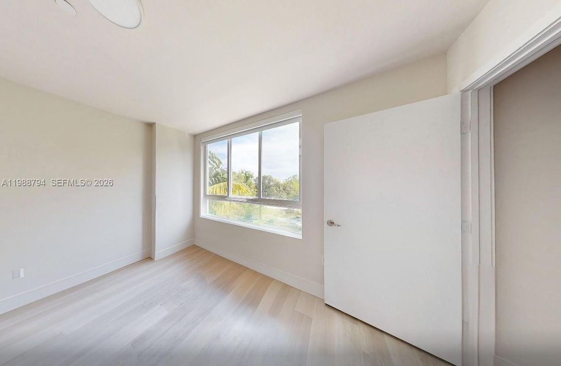 На продажу: $475,000 (2 спален, 2 ванн, 1392 Квадратных фут)