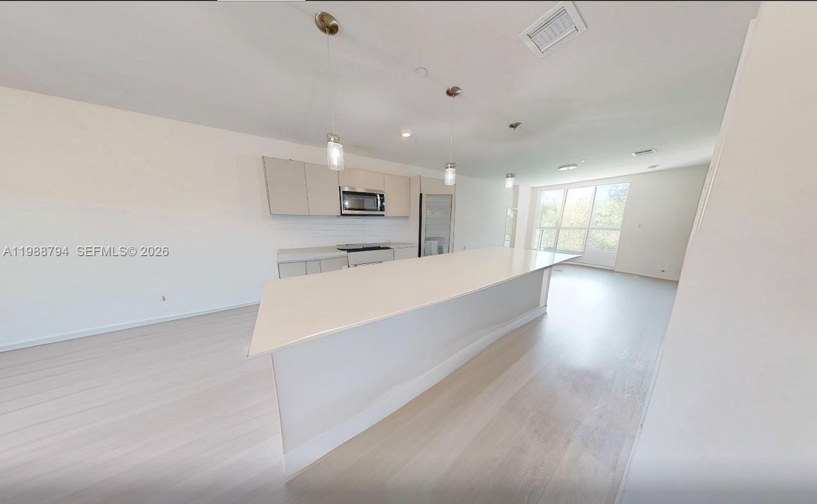 На продажу: $475,000 (2 спален, 2 ванн, 1392 Квадратных фут)