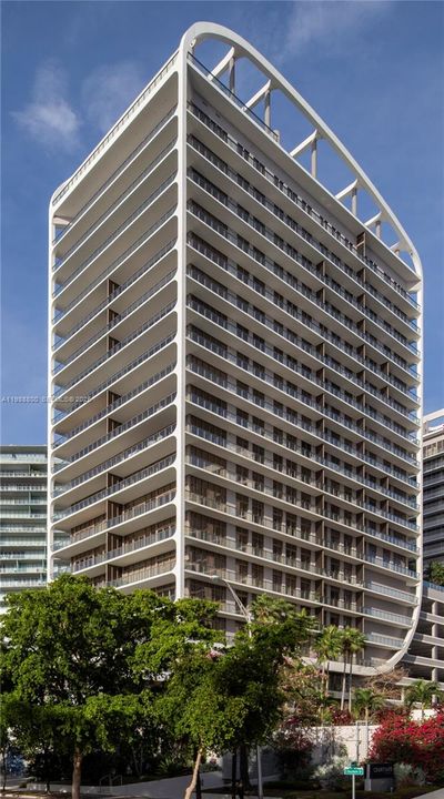 For Sale: $1,199,000 (1 beds, 1 baths, 660 Square Feet)