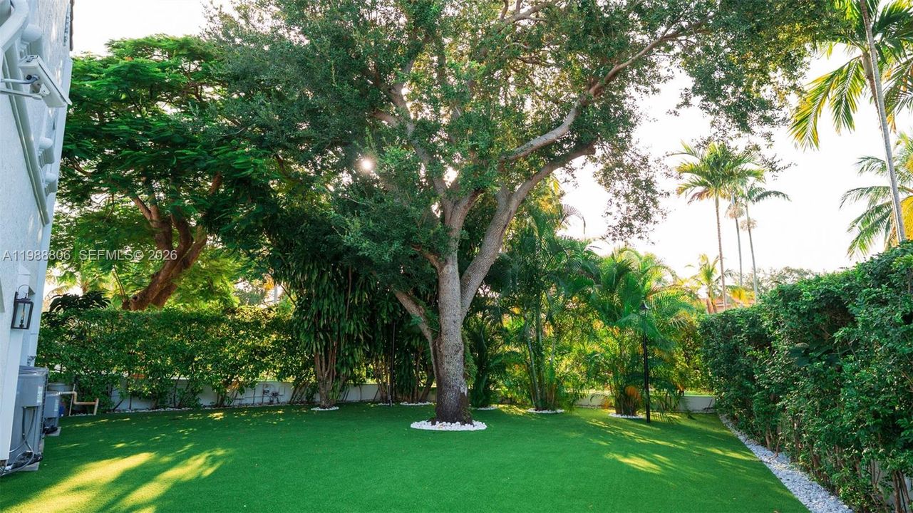 En Venta: $11,800,000 (7 camas, 10 baños, 10706 Pies cuadrados)