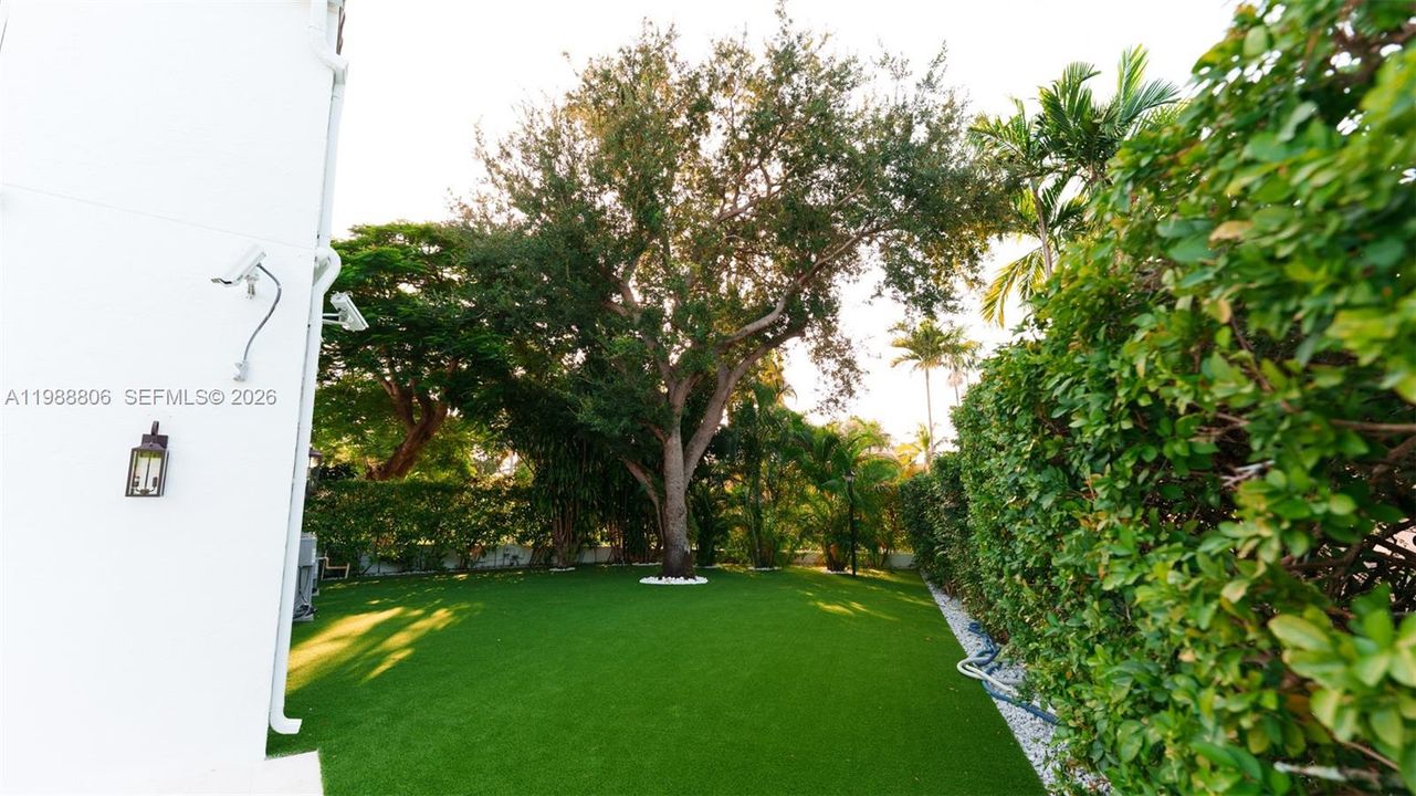 En Venta: $11,800,000 (7 camas, 10 baños, 10706 Pies cuadrados)