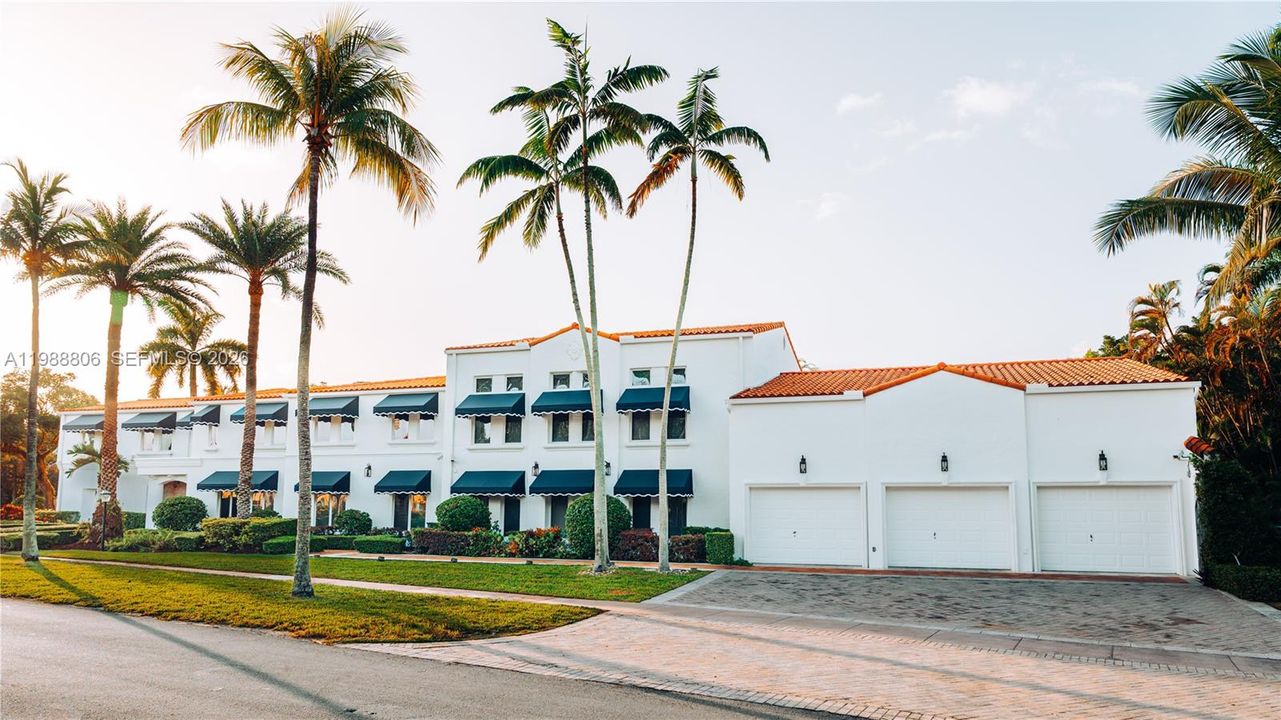 En Venta: $11,800,000 (7 camas, 10 baños, 10706 Pies cuadrados)
