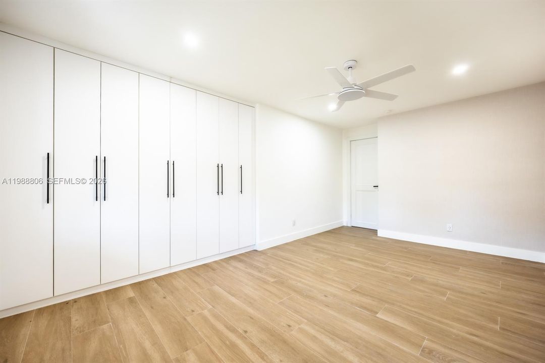 En Venta: $11,800,000 (7 camas, 10 baños, 10706 Pies cuadrados)
