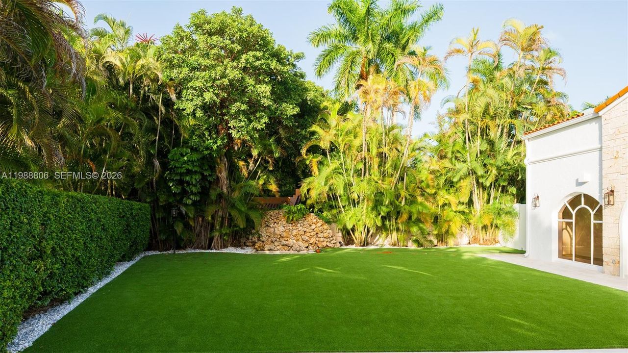En Venta: $11,800,000 (7 camas, 10 baños, 10706 Pies cuadrados)