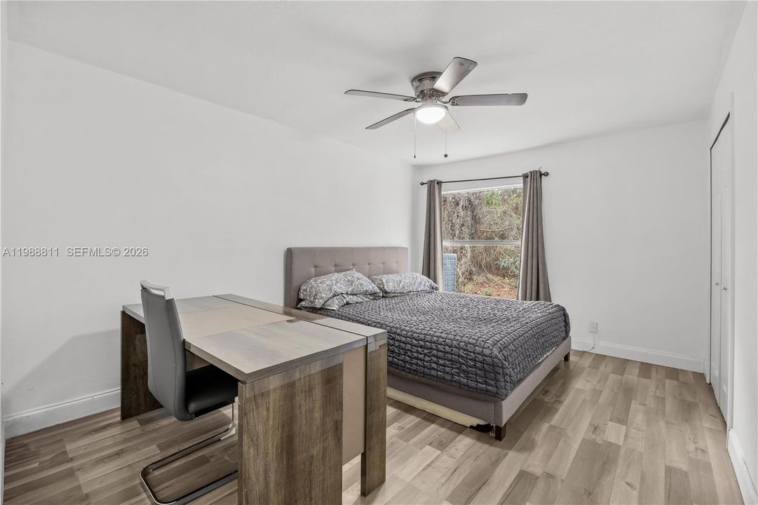 En Venta: $480,000 (4 camas, 2 baños, 2090 Pies cuadrados)