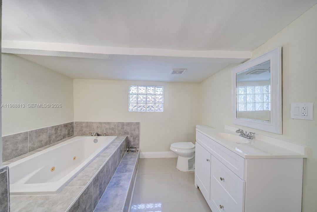 For Sale: $417,000 (3 beds, 2 baths, 1311 Square Feet)
