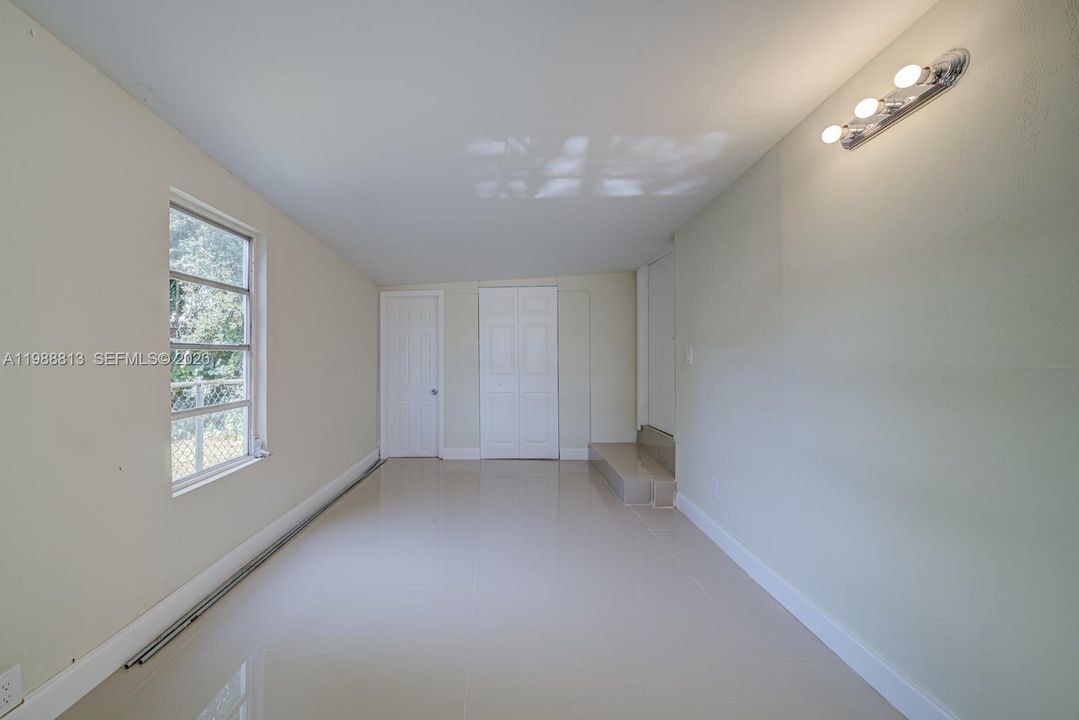 For Sale: $417,000 (3 beds, 2 baths, 1311 Square Feet)