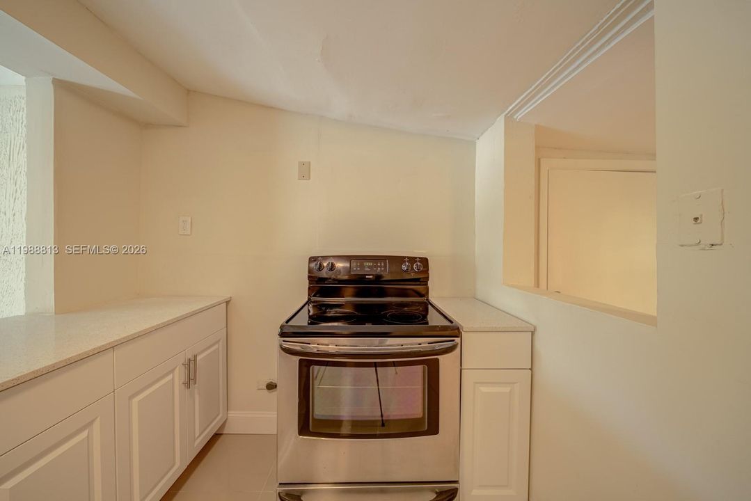 For Sale: $417,000 (3 beds, 2 baths, 1311 Square Feet)