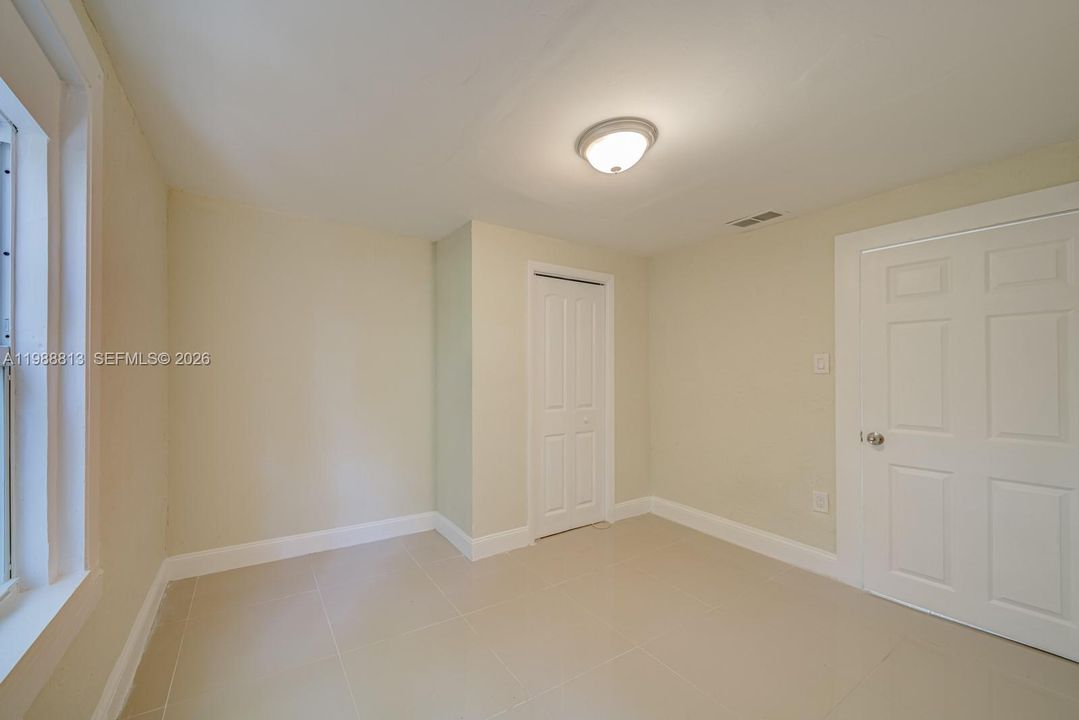 For Sale: $417,000 (3 beds, 2 baths, 1311 Square Feet)