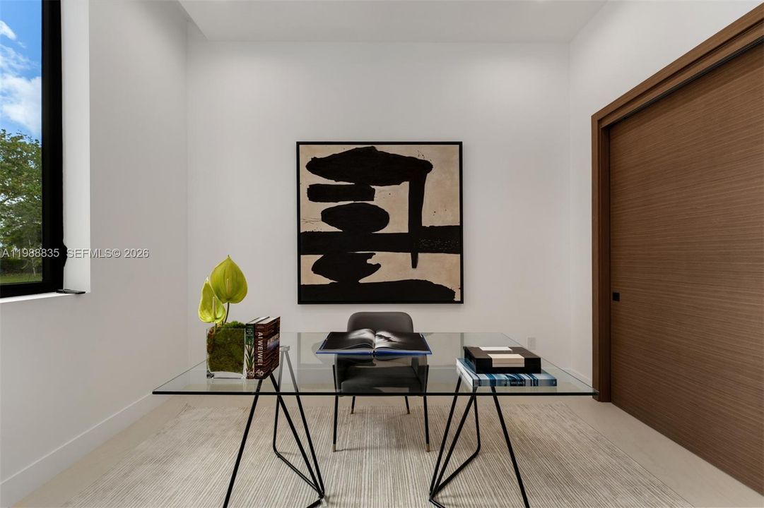 Vendido Recientemente: $6,500,000 (6 camas, 6 baños, 5481 Pies cuadrados)