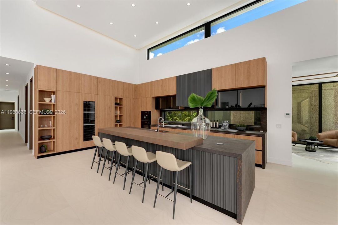 Vendido Recientemente: $6,500,000 (6 camas, 6 baños, 5481 Pies cuadrados)