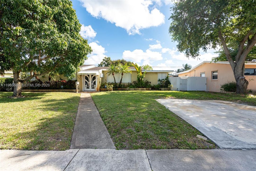 En Venta: $459,900 (3 camas, 1 baños, 1250 Pies cuadrados)