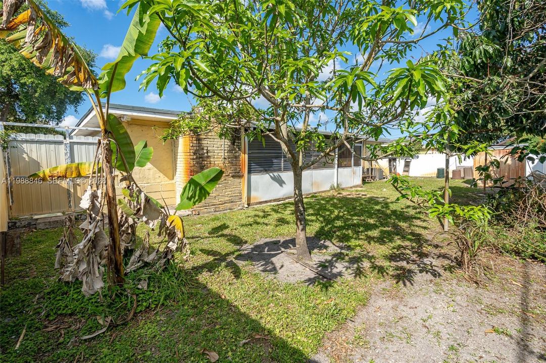 En Venta: $459,900 (3 camas, 1 baños, 1250 Pies cuadrados)