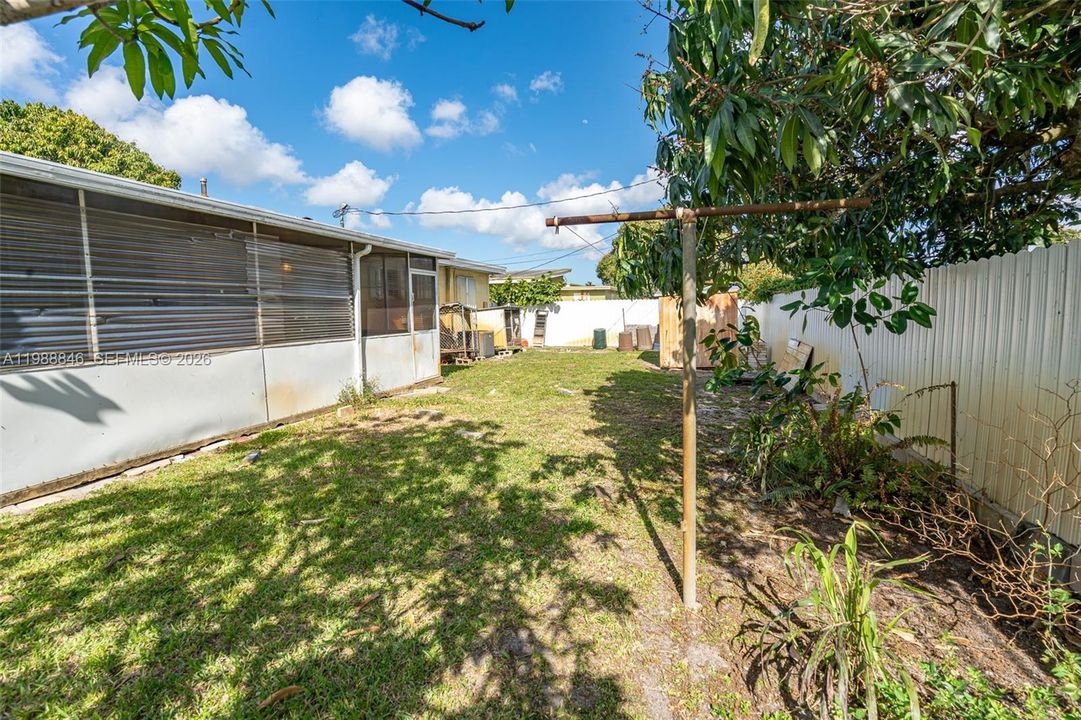 En Venta: $459,900 (3 camas, 1 baños, 1250 Pies cuadrados)
