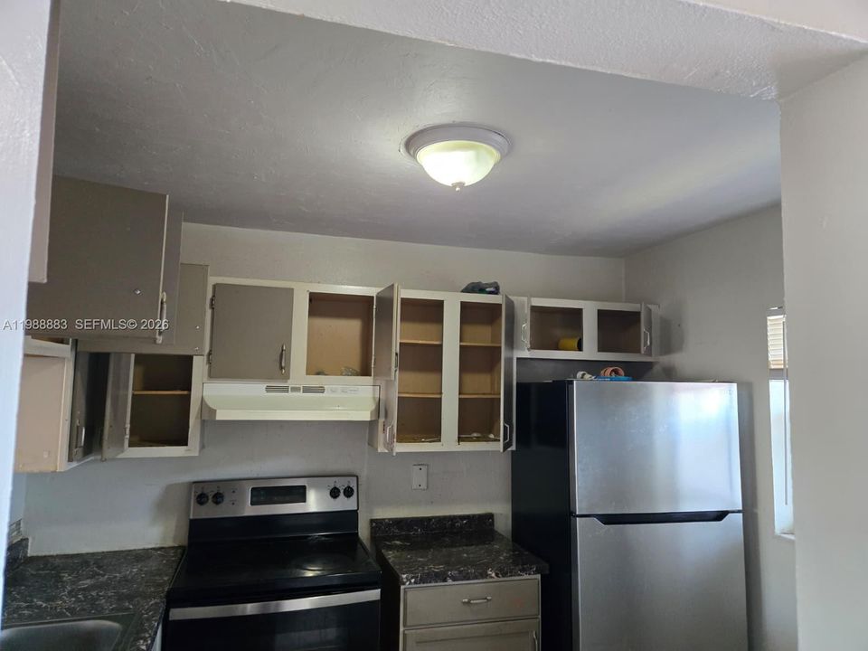 For Sale: $175,000 (2 beds, 2 baths, 800 Square Feet)