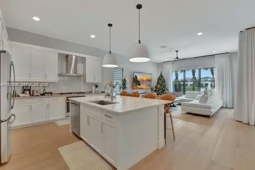 Active With Contract: $13,000 (4 beds, 3 baths, 2645 Square Feet)