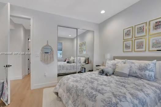 Active With Contract: $13,000 (4 beds, 3 baths, 2645 Square Feet)