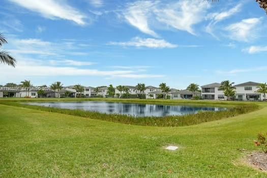 Active With Contract: $13,000 (4 beds, 3 baths, 2645 Square Feet)