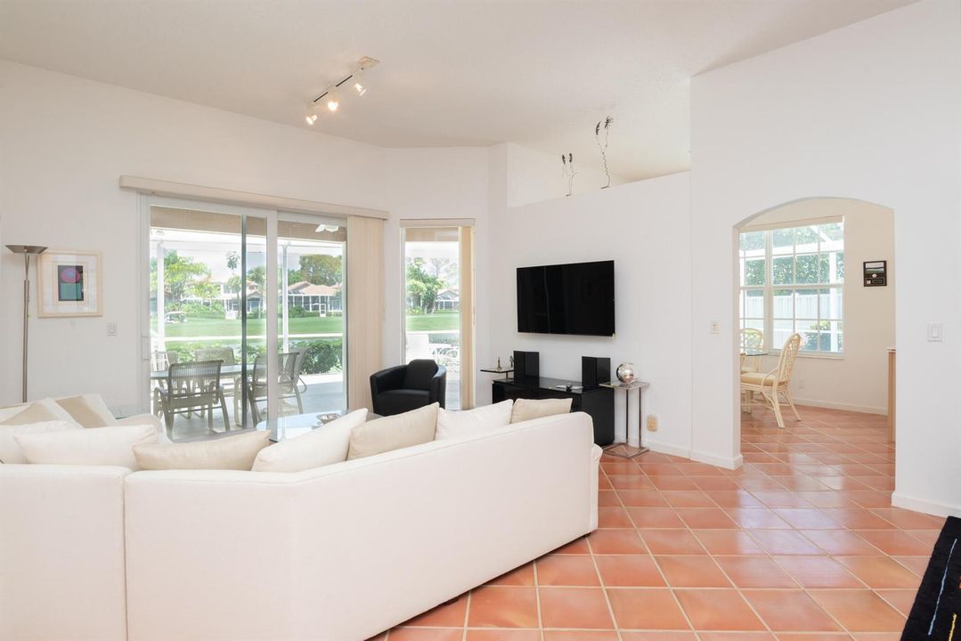 © Clark-8367 Quail Meadow Way-001