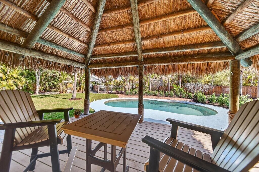 tiki2.jpg-SMALL